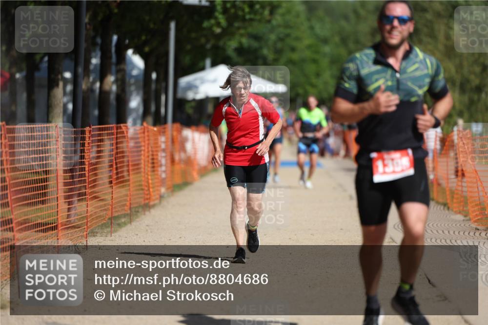 07.09.2025 - 19. Norderstedt Triathlon Michael Strokosch http://msf.ph/oto/8804686 07.09.2025 12:06:40 Laufen 801, 1229, 1395 meine-sportfotos.de