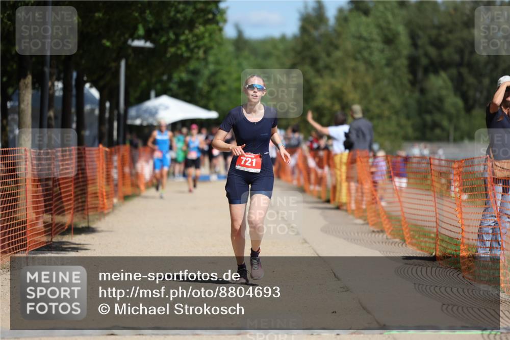 07.09.2025 - 19. Norderstedt Triathlon Michael Strokosch http://msf.ph/oto/8804693 07.09.2025 12:36:47 Laufen 721 meine-sportfotos.de