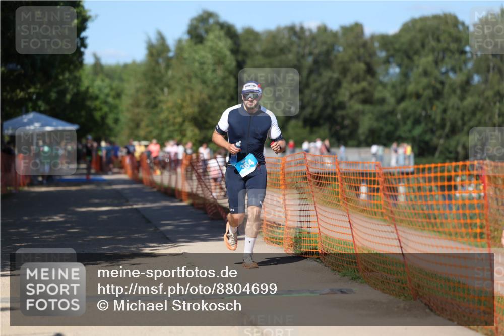 07.09.2025 - 19. Norderstedt Triathlon Michael Strokosch http://msf.ph/oto/8804699 07.09.2025 14:57:58 Laufen 364 meine-sportfotos.de