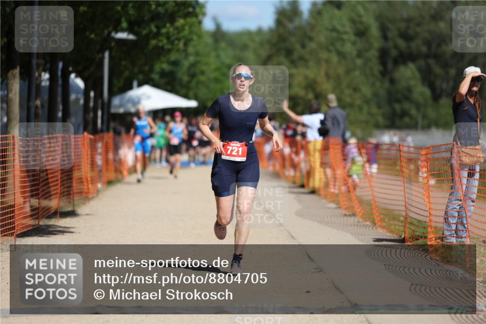 07.09.2025 - 19. Norderstedt Triathlon Michael Strokosch http://msf.ph/oto/8804705 07.09.2025 12:36:47 Laufen 721 meine-sportfotos.de