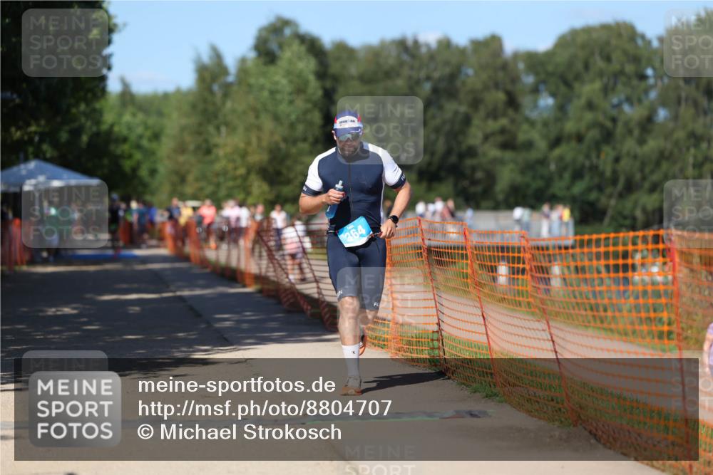 07.09.2025 - 19. Norderstedt Triathlon Michael Strokosch http://msf.ph/oto/8804707 07.09.2025 14:57:58 Laufen 364 meine-sportfotos.de