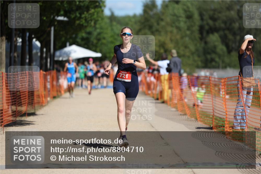 07.09.2025 - 19. Norderstedt Triathlon Michael Strokosch http://msf.ph/oto/8804710 07.09.2025 12:36:47 Laufen 721 meine-sportfotos.de