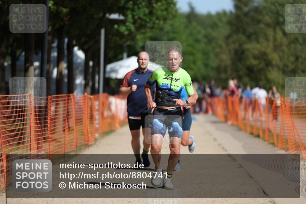 07.09.2025 - 19. Norderstedt Triathlon Michael Strokosch http://msf.ph/oto/8804741 07.09.2025 12:06:49 Laufen 190, 771, 1267 meine-sportfotos.de