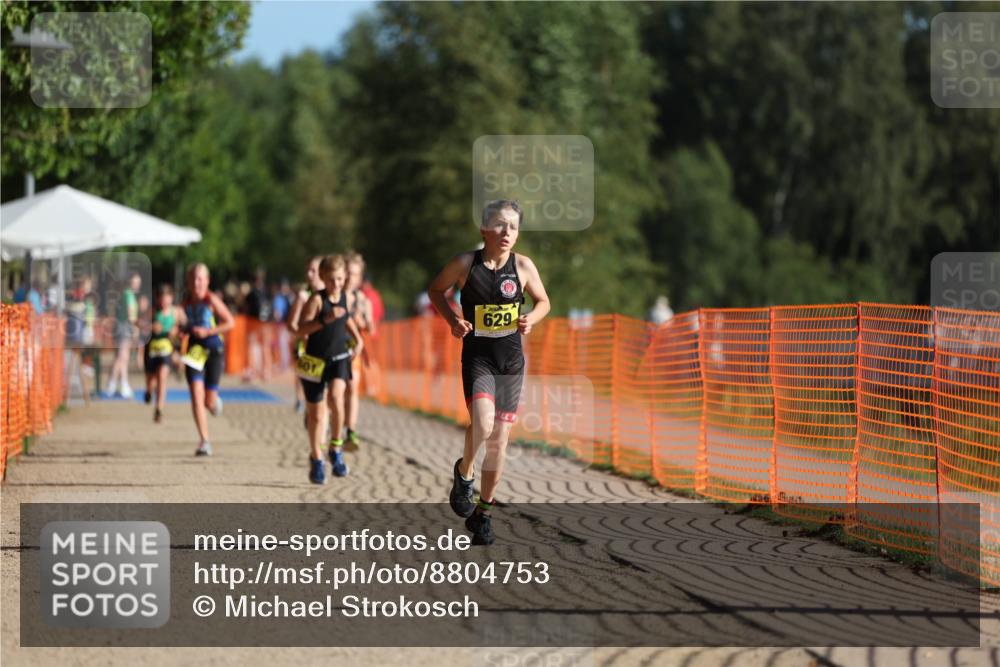 07.09.2025 - 19. Norderstedt Triathlon Michael Strokosch http://msf.ph/oto/8804753 07.09.2025 09:44:30 Laufen 566, 601, 614, 629 meine-sportfotos.de