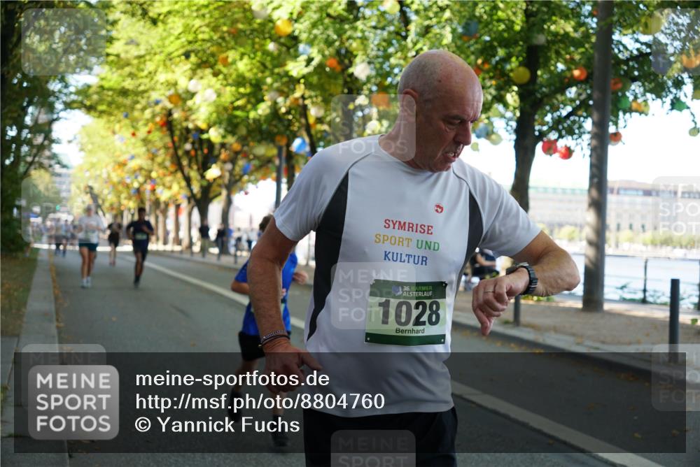 07.09.2025 - BARMER Alsterlauf Yannick Fuchs http://msf.ph/oto/8804760 07.09.2025 11:52:53 Laufen 36, 1028 meine-sportfotos.de