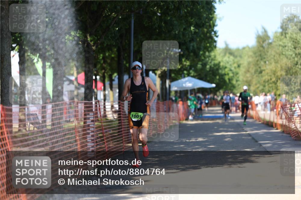 07.09.2025 - 19. Norderstedt Triathlon Michael Strokosch http://msf.ph/oto/8804764 07.09.2025 14:58:15 Laufen 1001, 1037 meine-sportfotos.de