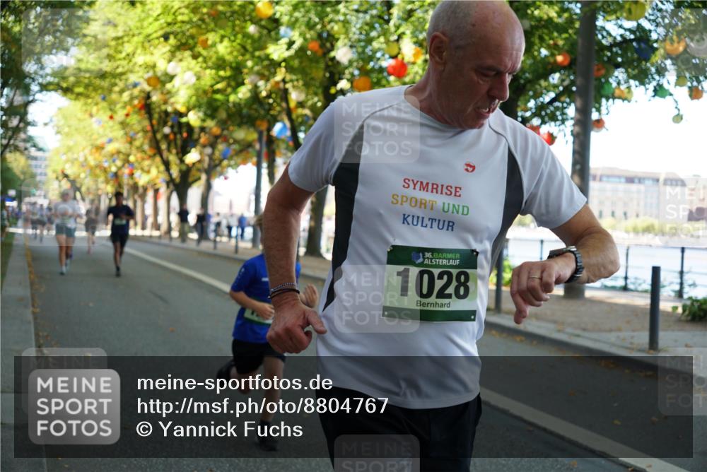 07.09.2025 - BARMER Alsterlauf Yannick Fuchs http://msf.ph/oto/8804767 07.09.2025 11:52:53 Laufen 36, 1028 meine-sportfotos.de
