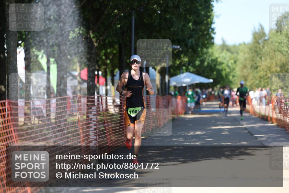 07.09.2025 - 19. Norderstedt Triathlon Michael Strokosch http://msf.ph/oto/8804772 07.09.2025 14:58:15 Laufen 1001, 1037 meine-sportfotos.de