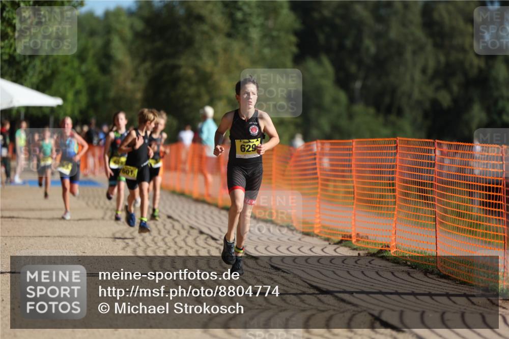 07.09.2025 - 19. Norderstedt Triathlon Michael Strokosch http://msf.ph/oto/8804774 07.09.2025 09:44:30 Laufen 566, 601, 614, 629 meine-sportfotos.de