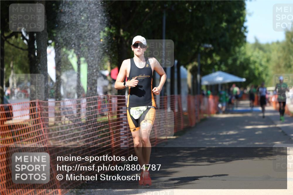 07.09.2025 - 19. Norderstedt Triathlon Michael Strokosch http://msf.ph/oto/8804787 07.09.2025 14:58:16 Laufen 1001, 1037 meine-sportfotos.de