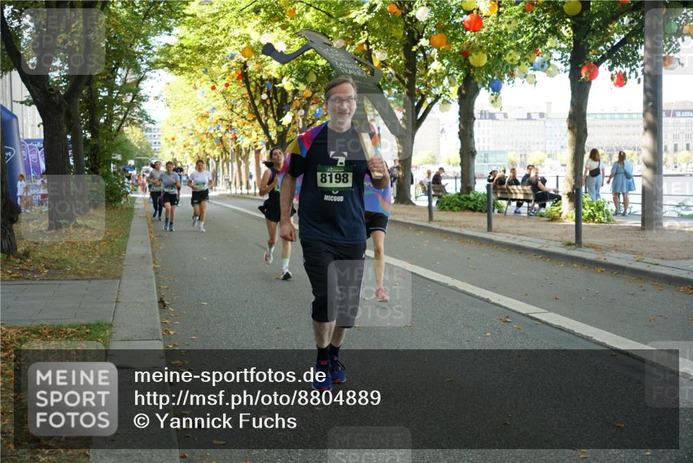 07.09.2025 - BARMER Alsterlauf Yannick Fuchs http://msf.ph/oto/8804889 07.09.2025 11:53:01 Laufen 8198 meine-sportfotos.de