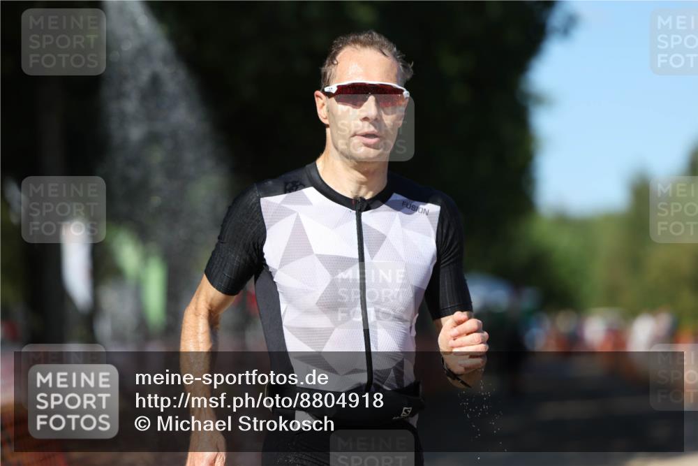 07.09.2025 - 19. Norderstedt Triathlon Michael Strokosch http://msf.ph/oto/8804918 07.09.2025 14:58:27 Laufen 965, 1016, 1037 meine-sportfotos.de