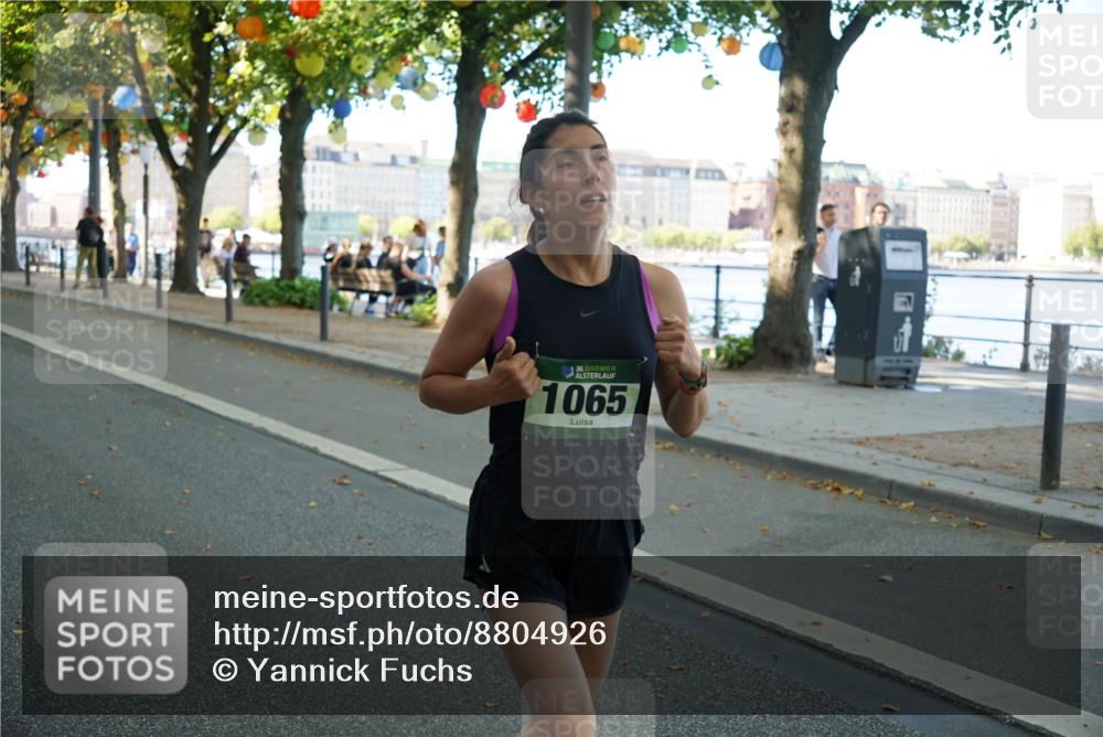 07.09.2025 - BARMER Alsterlauf Yannick Fuchs http://msf.ph/oto/8804926 07.09.2025 11:53:04 Laufen 36, 1065 meine-sportfotos.de