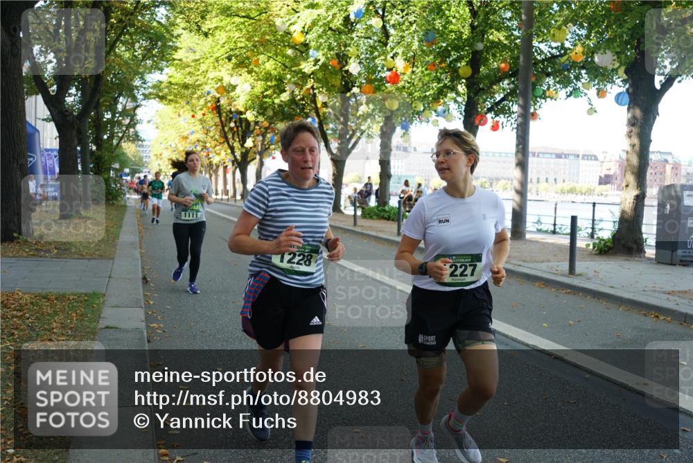 07.09.2025 - BARMER Alsterlauf Yannick Fuchs http://msf.ph/oto/8804983 07.09.2025 11:53:08 Laufen 1111, 1228, 227 meine-sportfotos.de