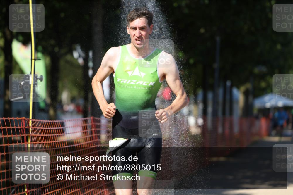 07.09.2025 - 19. Norderstedt Triathlon Michael Strokosch http://msf.ph/oto/8805015 07.09.2025 14:58:38 Laufen 1003 meine-sportfotos.de