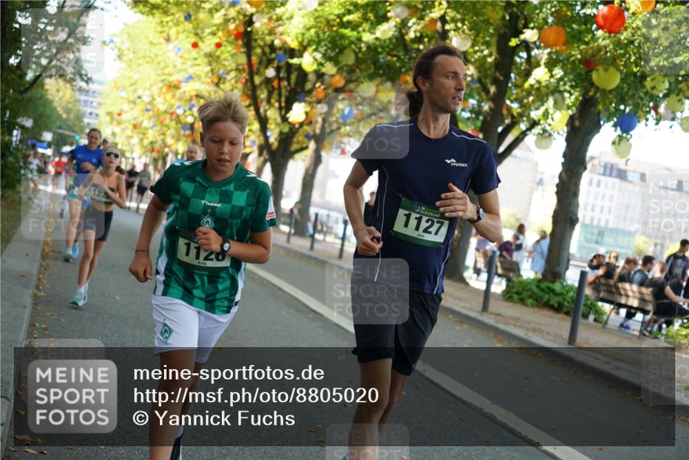 07.09.2025 - BARMER Alsterlauf Yannick Fuchs http://msf.ph/oto/8805020 07.09.2025 11:53:14 Laufen 36, 1127, 1120 meine-sportfotos.de