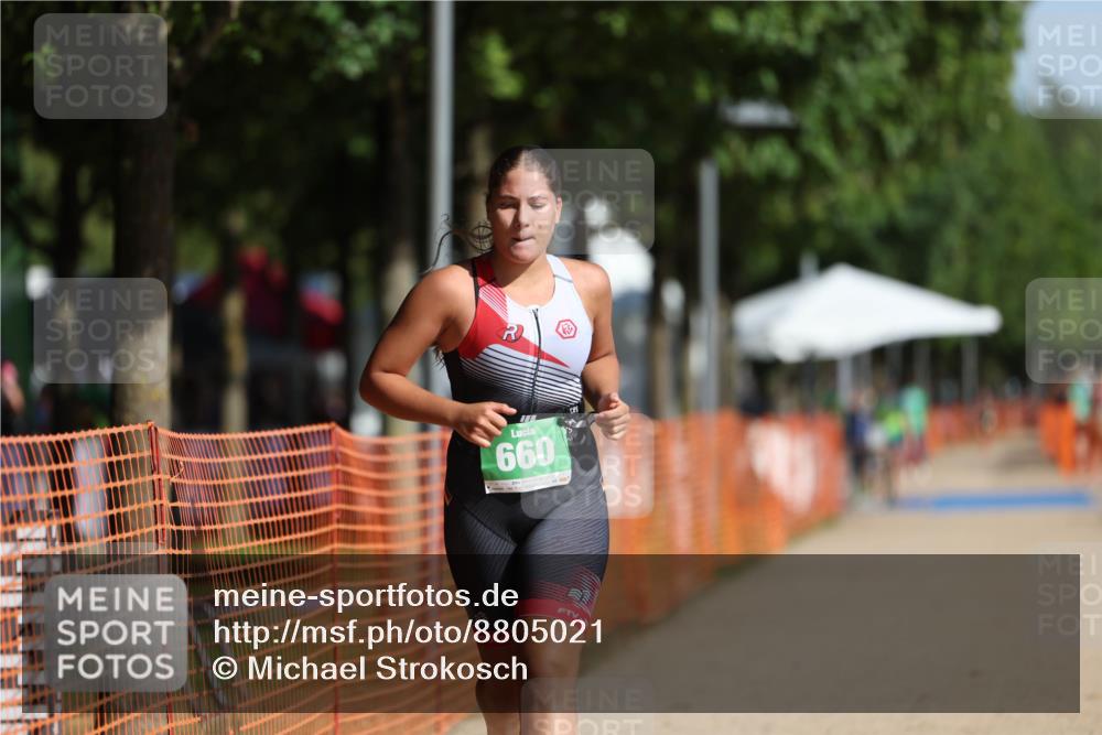 07.09.2025 - 19. Norderstedt Triathlon Michael Strokosch http://msf.ph/oto/8805021 07.09.2025 11:07:14 Laufen 660 meine-sportfotos.de