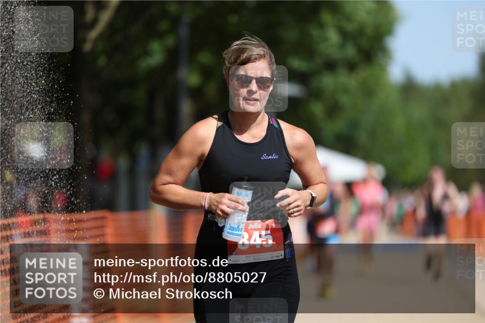 07.09.2025 - 19. Norderstedt Triathlon Michael Strokosch http://msf.ph/oto/8805027 07.09.2025 12:07:16 Laufen 821, 845 meine-sportfotos.de