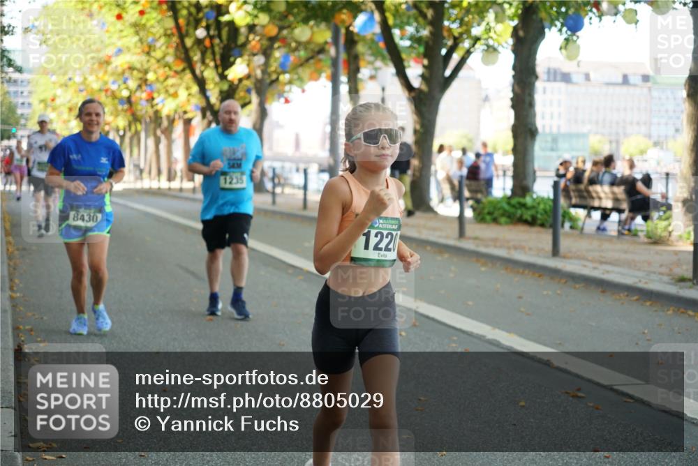 07.09.2025 - BARMER Alsterlauf Yannick Fuchs http://msf.ph/oto/8805029 07.09.2025 11:53:17 Laufen 8430, 1235, 36, 122 meine-sportfotos.de