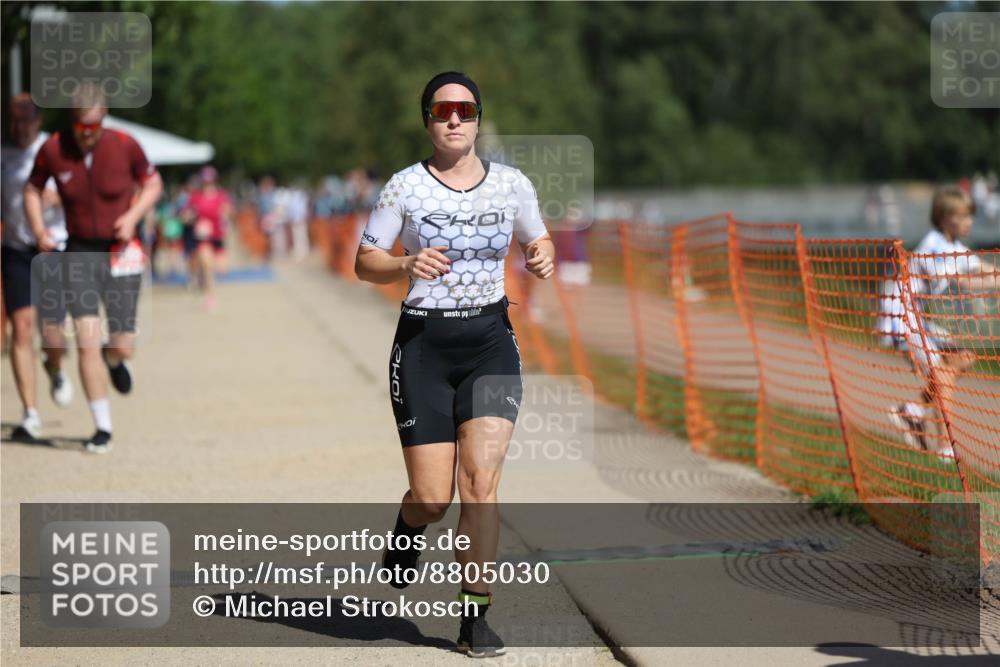07.09.2025 - 19. Norderstedt Triathlon Michael Strokosch http://msf.ph/oto/8805030 07.09.2025 12:37:10 Laufen 253, 260, 280, 719, 738, 861, 1244 meine-sportfotos.de
