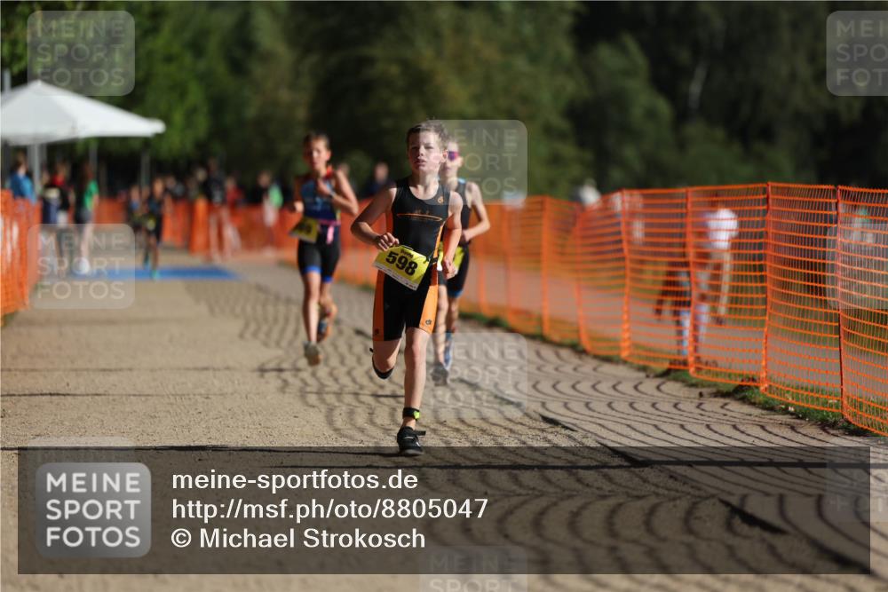 07.09.2025 - 19. Norderstedt Triathlon Michael Strokosch http://msf.ph/oto/8805047 07.09.2025 09:44:49 Laufen 569, 576, 598, 607, 618 meine-sportfotos.de