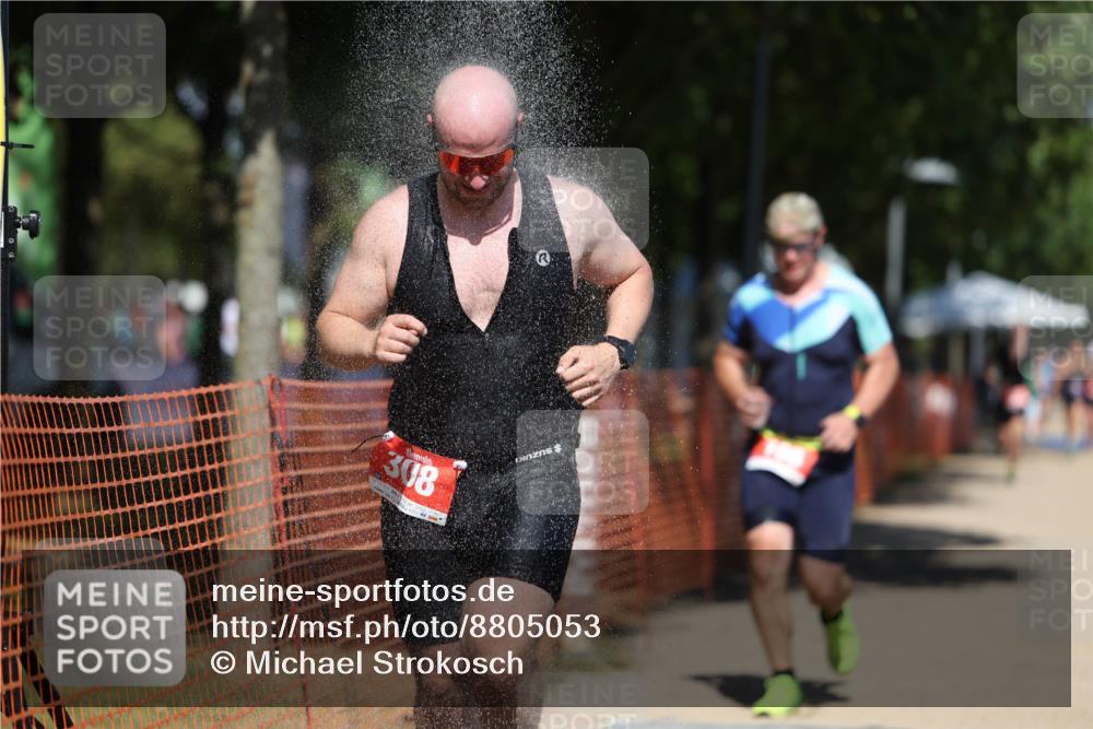 07.09.2025 - 19. Norderstedt Triathlon Michael Strokosch http://msf.ph/oto/8805053 07.09.2025 13:15:07 Laufen 166, 173, 308, 1264 meine-sportfotos.de
