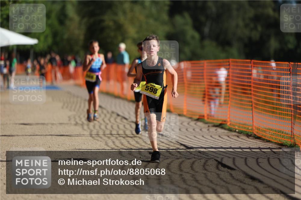 07.09.2025 - 19. Norderstedt Triathlon Michael Strokosch http://msf.ph/oto/8805068 07.09.2025 09:44:50 Laufen 569, 576, 598, 607, 618 meine-sportfotos.de