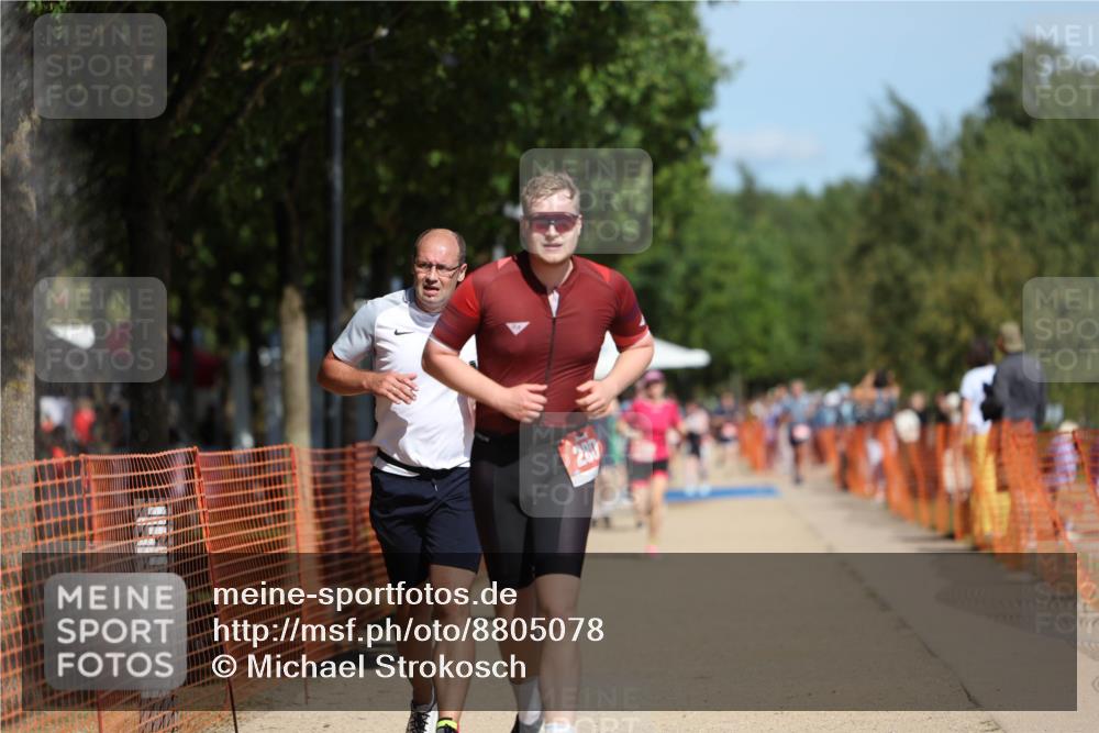 07.09.2025 - 19. Norderstedt Triathlon Michael Strokosch http://msf.ph/oto/8805078 07.09.2025 12:37:13 Laufen 280, 719, 738, 861, 1339 meine-sportfotos.de