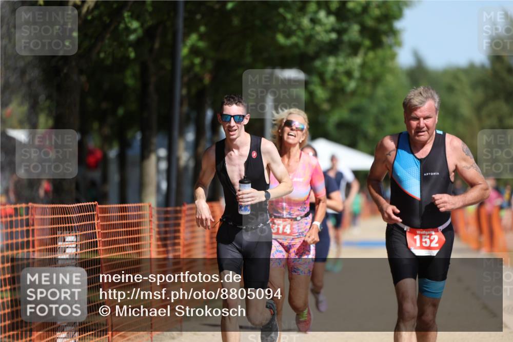 07.09.2025 - 19. Norderstedt Triathlon Michael Strokosch http://msf.ph/oto/8805094 07.09.2025 12:07:23 Laufen 152, 1200, 1314, 1368 meine-sportfotos.de