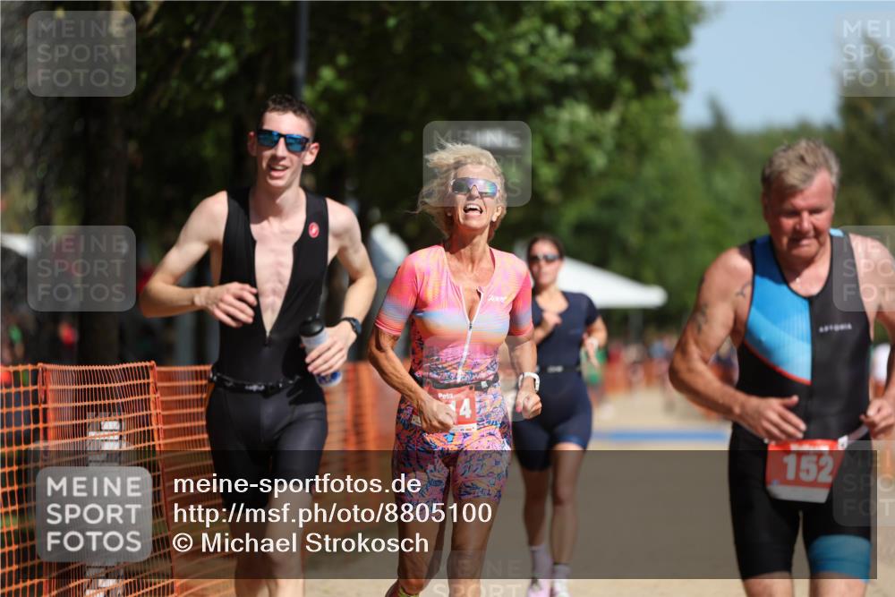 07.09.2025 - 19. Norderstedt Triathlon Michael Strokosch http://msf.ph/oto/8805100 07.09.2025 12:07:24 Laufen 152, 1200, 1314, 1368 meine-sportfotos.de