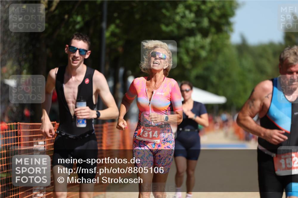 07.09.2025 - 19. Norderstedt Triathlon Michael Strokosch http://msf.ph/oto/8805106 07.09.2025 12:07:25 Laufen 152, 768, 1200, 1314, 1368 meine-sportfotos.de