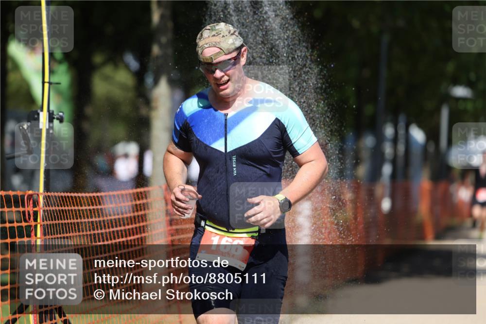 07.09.2025 - 19. Norderstedt Triathlon Michael Strokosch http://msf.ph/oto/8805111 07.09.2025 13:15:09 Laufen 166, 173, 308 meine-sportfotos.de