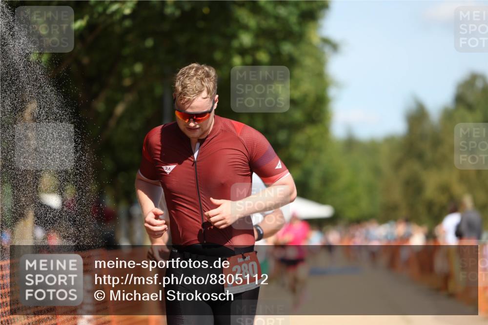 07.09.2025 - 19. Norderstedt Triathlon Michael Strokosch http://msf.ph/oto/8805112 07.09.2025 12:37:15 Laufen 280, 719, 738, 861, 1339 meine-sportfotos.de