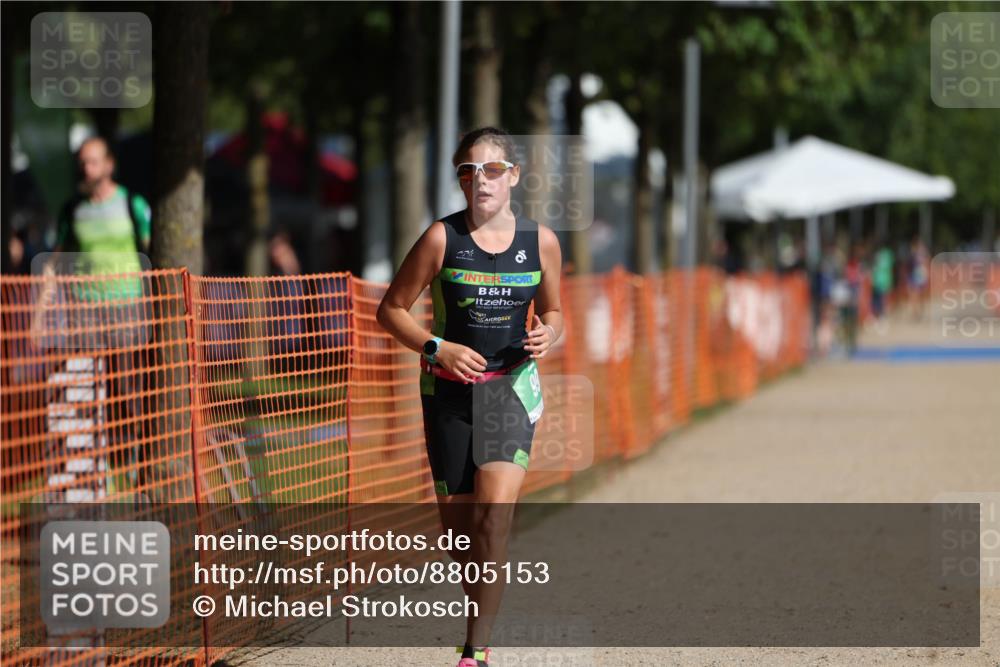 07.09.2025 - 19. Norderstedt Triathlon Michael Strokosch http://msf.ph/oto/8805153 07.09.2025 11:07:58 Laufen 99 meine-sportfotos.de