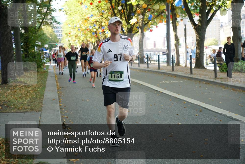 07.09.2025 - BARMER Alsterlauf Yannick Fuchs http://msf.ph/oto/8805154 07.09.2025 11:53:23 Laufen 107, 97, 1158 meine-sportfotos.de
