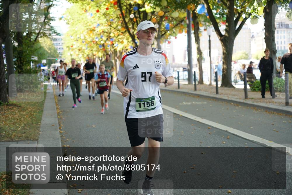 07.09.2025 - BARMER Alsterlauf Yannick Fuchs http://msf.ph/oto/8805174 07.09.2025 11:53:24 Laufen 1979, 97, 1158 meine-sportfotos.de