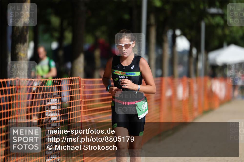 07.09.2025 - 19. Norderstedt Triathlon Michael Strokosch http://msf.ph/oto/8805179 07.09.2025 11:07:59 Laufen 99 meine-sportfotos.de