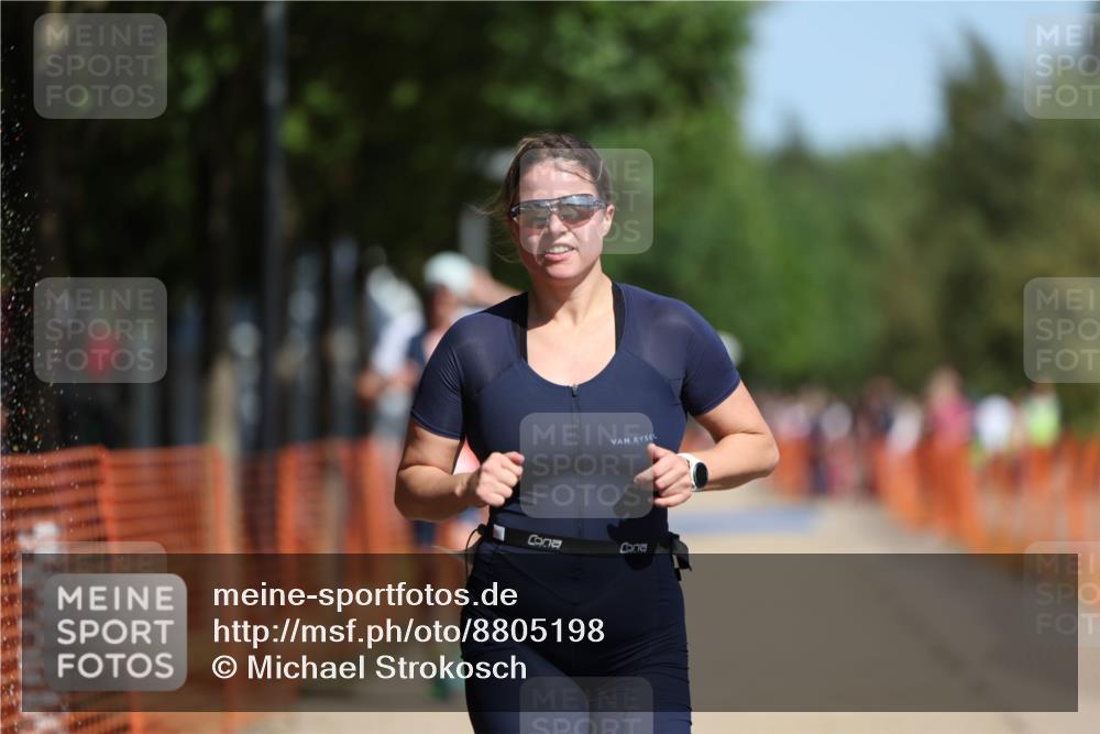 07.09.2025 - 19. Norderstedt Triathlon Michael Strokosch http://msf.ph/oto/8805198 07.09.2025 12:07:28 Laufen 152, 768, 1200, 1314, 1368 meine-sportfotos.de