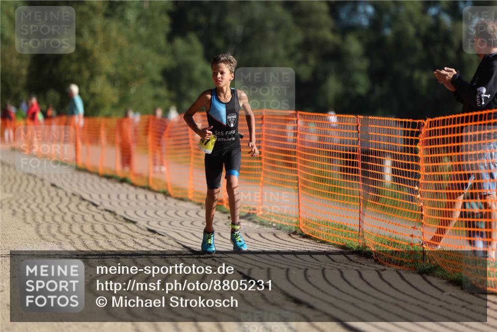 07.09.2025 - 19. Norderstedt Triathlon Michael Strokosch http://msf.ph/oto/8805231 07.09.2025 09:45:05 Laufen 567 meine-sportfotos.de