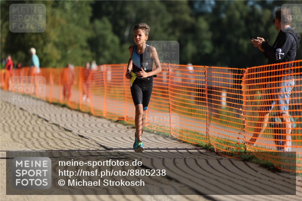 07.09.2025 - 19. Norderstedt Triathlon Michael Strokosch http://msf.ph/oto/8805238 07.09.2025 09:45:06 Laufen 567 meine-sportfotos.de