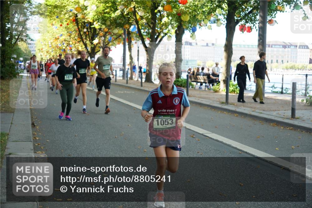 07.09.2025 - BARMER Alsterlauf Yannick Fuchs http://msf.ph/oto/8805241 07.09.2025 11:53:28 Laufen 8142, 1076, 1053 meine-sportfotos.de
