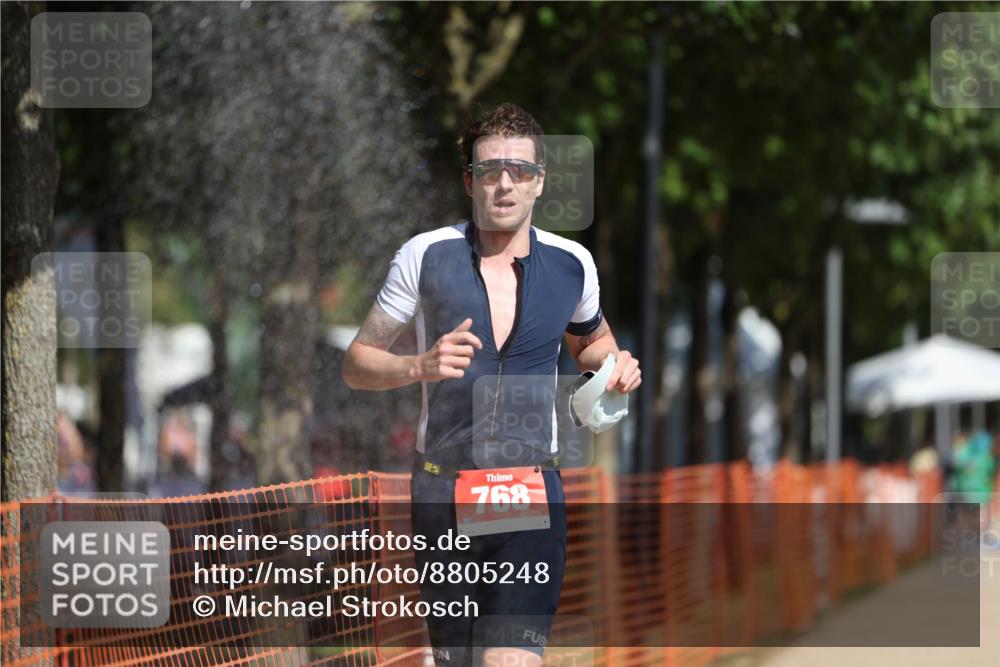 07.09.2025 - 19. Norderstedt Triathlon Michael Strokosch http://msf.ph/oto/8805248 07.09.2025 12:07:32 Laufen 768, 1368 meine-sportfotos.de