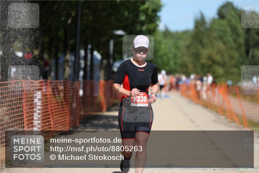 07.09.2025 - 19. Norderstedt Triathlon Michael Strokosch http://msf.ph/oto/8805263 07.09.2025 13:15:25 Laufen 346, 1338 meine-sportfotos.de