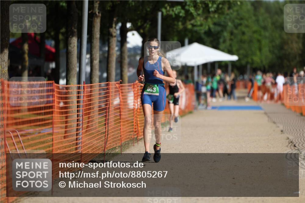 07.09.2025 - 19. Norderstedt Triathlon Michael Strokosch http://msf.ph/oto/8805267 07.09.2025 11:08:27 Laufen 653 meine-sportfotos.de