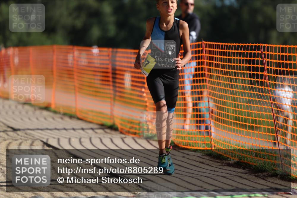 07.09.2025 - 19. Norderstedt Triathlon Michael Strokosch http://msf.ph/oto/8805289 07.09.2025 09:45:08 Laufen 567 meine-sportfotos.de