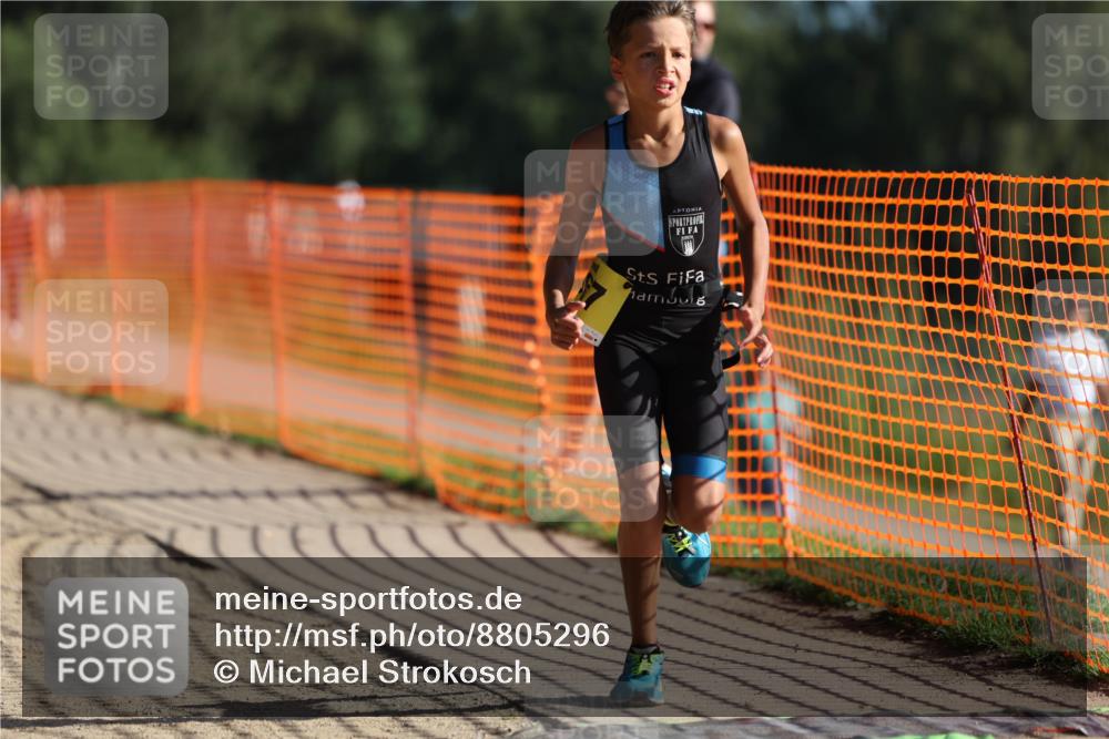 07.09.2025 - 19. Norderstedt Triathlon Michael Strokosch http://msf.ph/oto/8805296 07.09.2025 09:45:08 Laufen 567 meine-sportfotos.de
