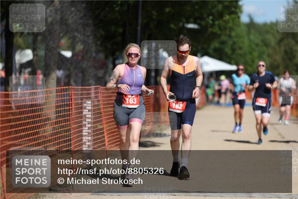07.09.2025 - 19. Norderstedt Triathlon Michael Strokosch http://msf.ph/oto/8805326 07.09.2025 12:37:36 Laufen 162, 163, 192, 699, 761 meine-sportfotos.de