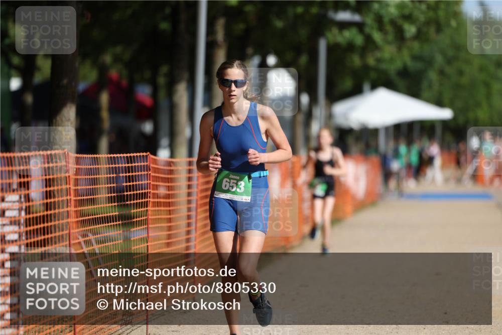 07.09.2025 - 19. Norderstedt Triathlon Michael Strokosch http://msf.ph/oto/8805330 07.09.2025 11:08:29 Laufen 78, 653 meine-sportfotos.de