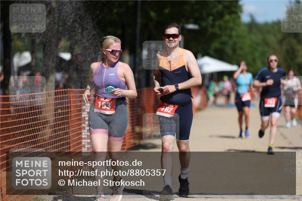 07.09.2025 - 19. Norderstedt Triathlon Michael Strokosch http://msf.ph/oto/8805357 07.09.2025 12:37:37 Laufen 162, 163, 192, 699, 761 meine-sportfotos.de