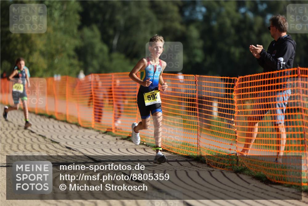 07.09.2025 - 19. Norderstedt Triathlon Michael Strokosch http://msf.ph/oto/8805359 07.09.2025 09:45:14 Laufen 592, 617 meine-sportfotos.de